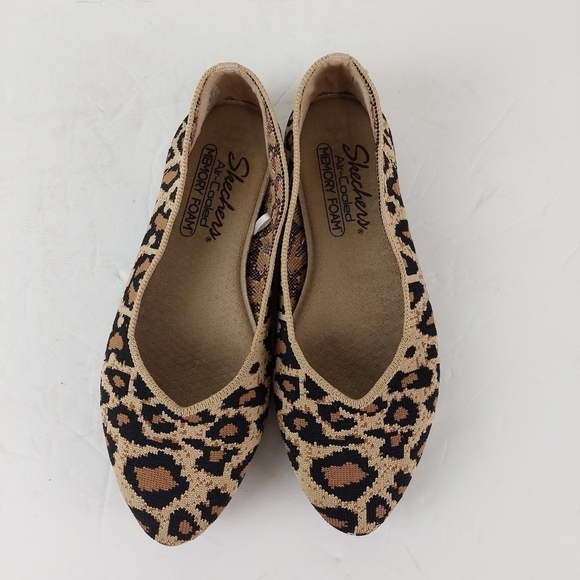 SKECHERS Women's Cleo Claw-Some Natural Leopard Print Slip-on Ballet Flats 6.5. - Picture 2 of 11